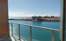 Wallaroo Marina Executive Apartments